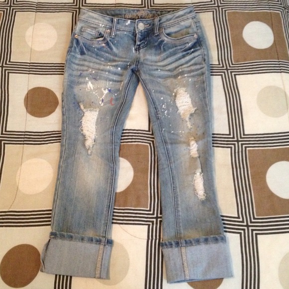 Almost Famous Jeans & American Eagle Shorts Bundle