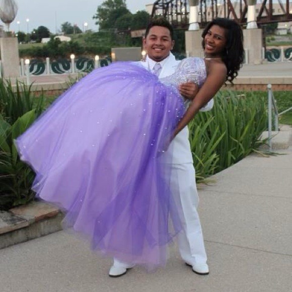 Lavender Sequin Corest Prom Dress 💜💜💜💜💜💜💜 - Picture 3 of 3