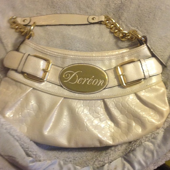 Dereon purse