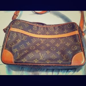 Louis Vuitton Monogram Handbag