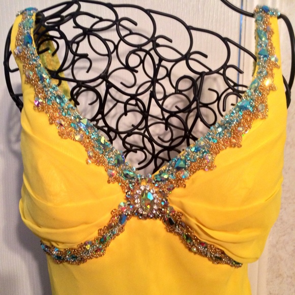 YELLOW BEADED GOWN - Picture 4 of 4