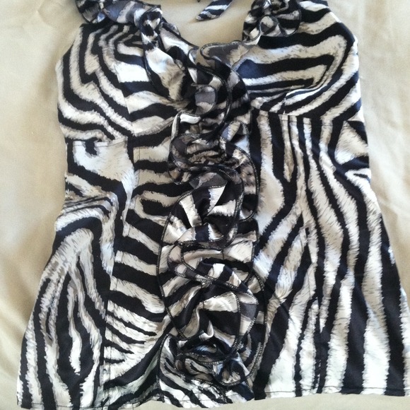 💢SOLD to @KDAMO💢Zebra satin dress shirt