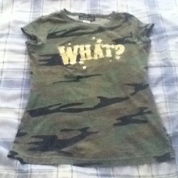 T-Shirt - Picture 1 of 1