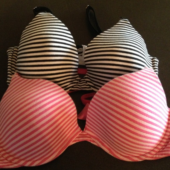 Victoria secret bras size 36C