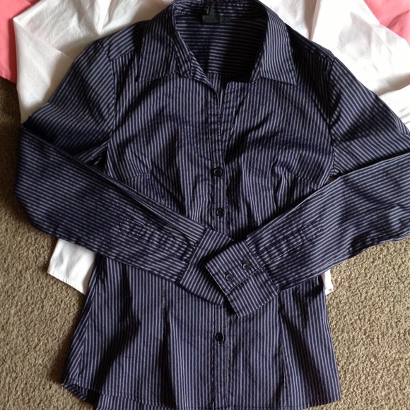 ✋Sold in bundle✋ - Picture 2 of 4