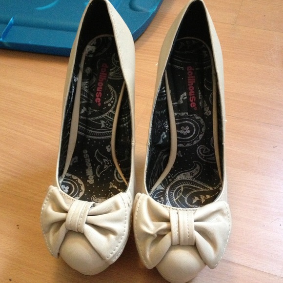 dollhouse heels for @telliott