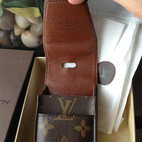 Authentic Louis Vuitton multi-purpose case - Picture 4 of 4