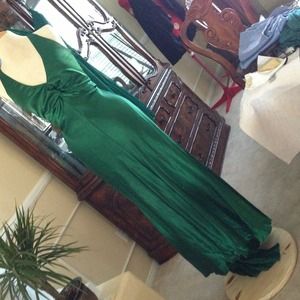 Glamorous Criss-Cross Backless Green Terrain Gown