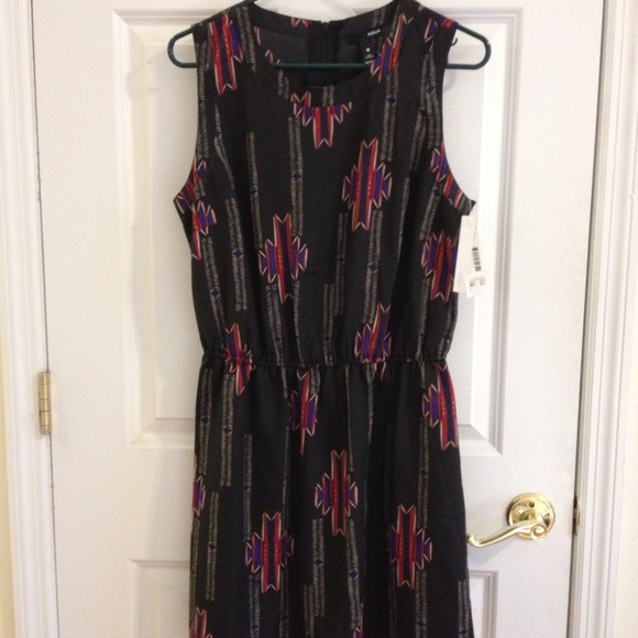 🌟SOLD🌟Aztec tunic top🎉HP 9/15🎉 - Picture 2 of 4