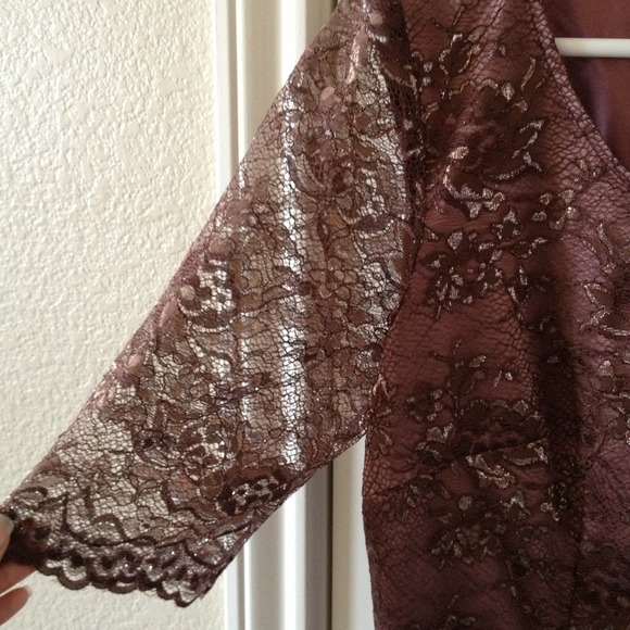 Antonio Melanie size 6 lace dress. Never been worn - Picture 4 of 4