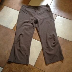 Patigonia Climbing/Yoga 3/4 length pants!