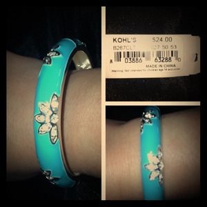 APT.9 bracket from khols tag still on