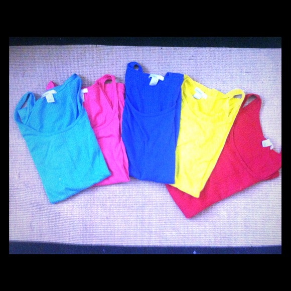 Old navy tank top bundle 5 pieces