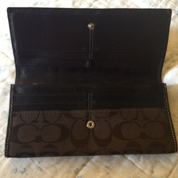 Limited edition COACH wallet - Picture 2 of 4