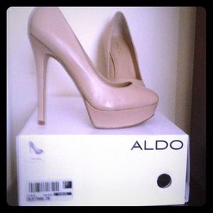 Nude Leather ALDO Destime Pumps