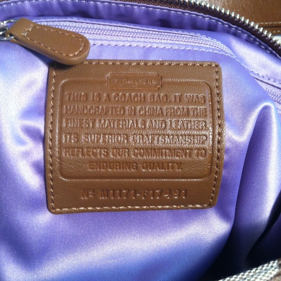 Authentic Coach Signature Handbag - Picture 2 of 4