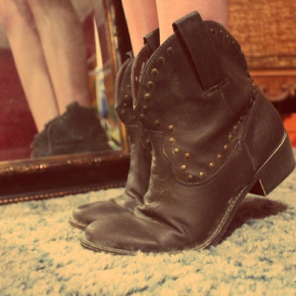 Brown boots