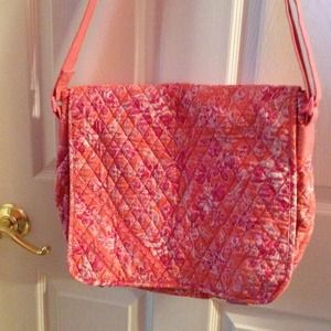 Vera Bradley messenger bag