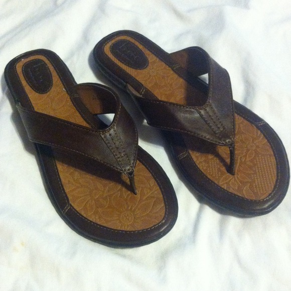 RESERVED NWOT Brown Leather Sandals