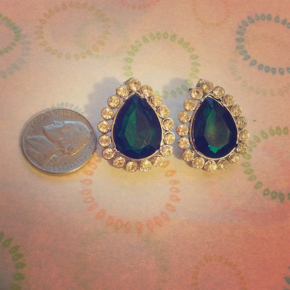 Beautiful green earrings