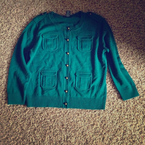 💋SOLD💋 Teal sweater with bronze button details