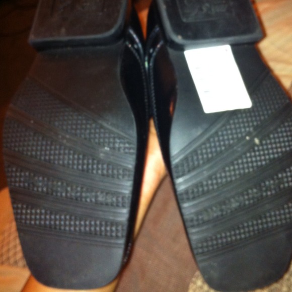 Boys Stacy Adams shoes - Picture 2 of 3