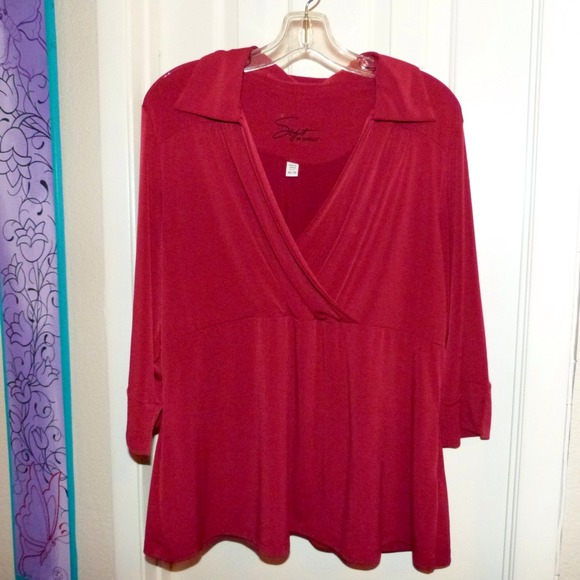 Plus size red top - Avenue - Size 18/20