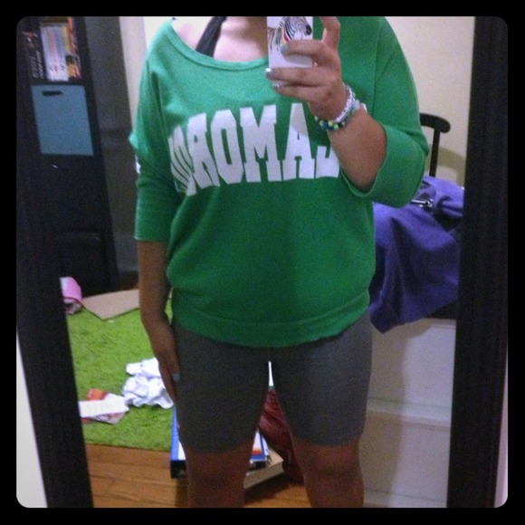 Green 3/4sleeve shirt that says Glamorous