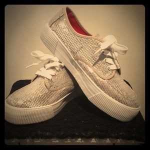 XXX REDUCED XXX