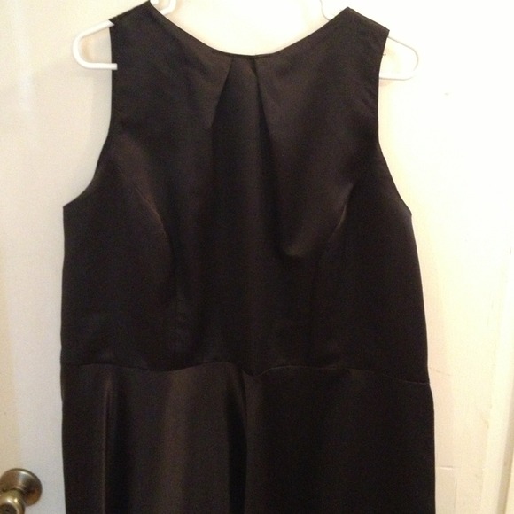 Black satin bridesmaid dress - Picture 3 of 4