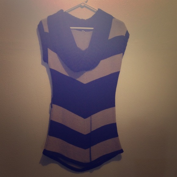 Brown and tan scoop neck sweater