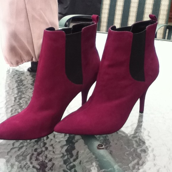 🌺Gorgeous Fusia Booties