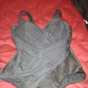 Miraclesuit swimsuit 16w