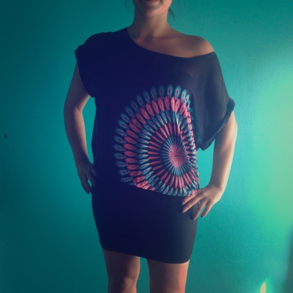 Sheer Patterned Top - Picture 1 of 3