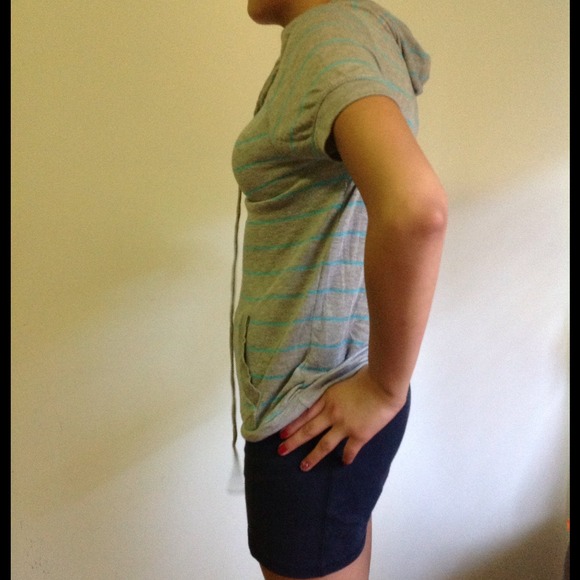 Sweater - Picture 2 of 3