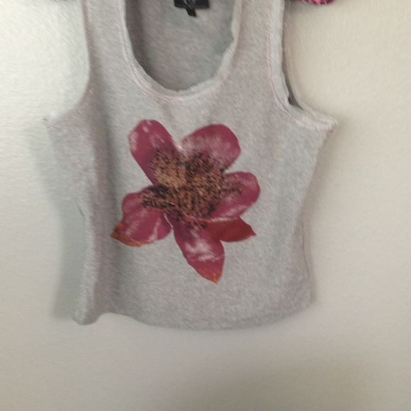 Gray tank top - Picture 4 of 4