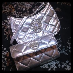 My flat in London wallet