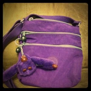 Kipling shoulder bag * not included in sales