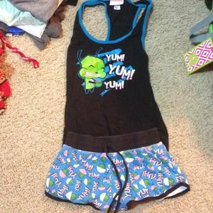 ✋Sold✋Gir Pajama Set