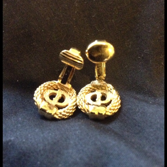 Vintage Dior elegant cute clip earrings circa1974 - Picture 2 of 3