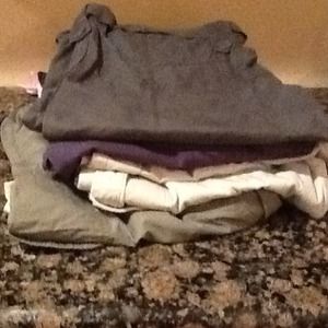 7 pairs of capris pants bundled for @chemonurse