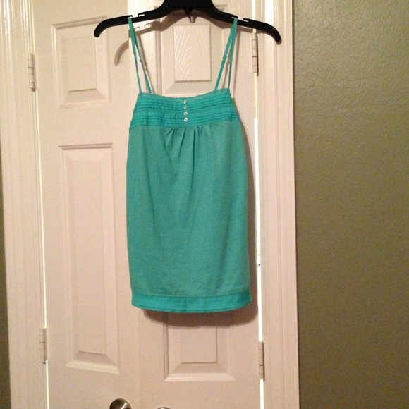 Blue tank with adjustable straps & detail on top