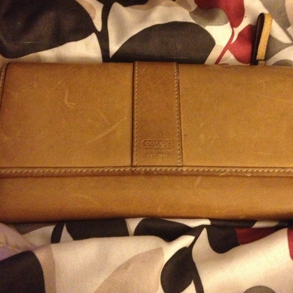 Brown Leather Coach Checkbook Wallet