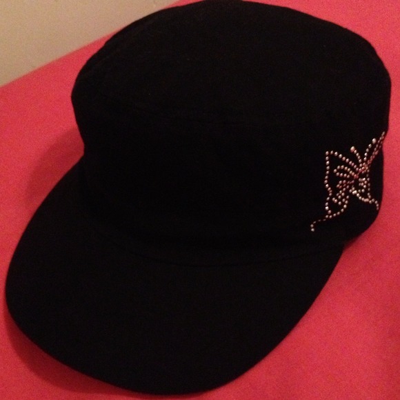 ⛔SOLD⛔Black Cap - Picture 2 of 4