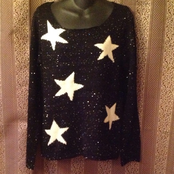 Rewind Sweaters - 🌹Reserved for trade🌹black and white star sweater