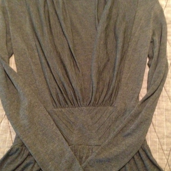 New cute peplum top charcoal - Picture 4 of 4