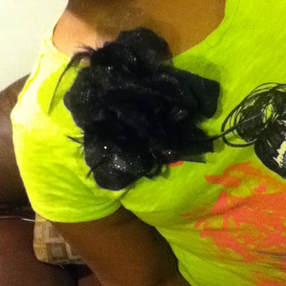 Flower Pin - Picture 3 of 3