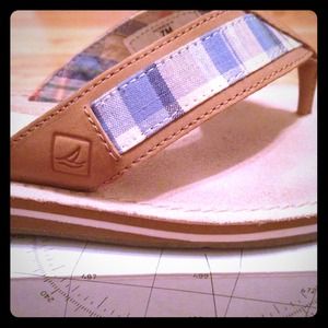 NEW Leather & Linen Sperry Bermuda Flip Flops 🌺👙