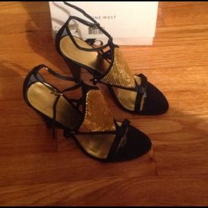 REDUCED Black and gold strap shoes