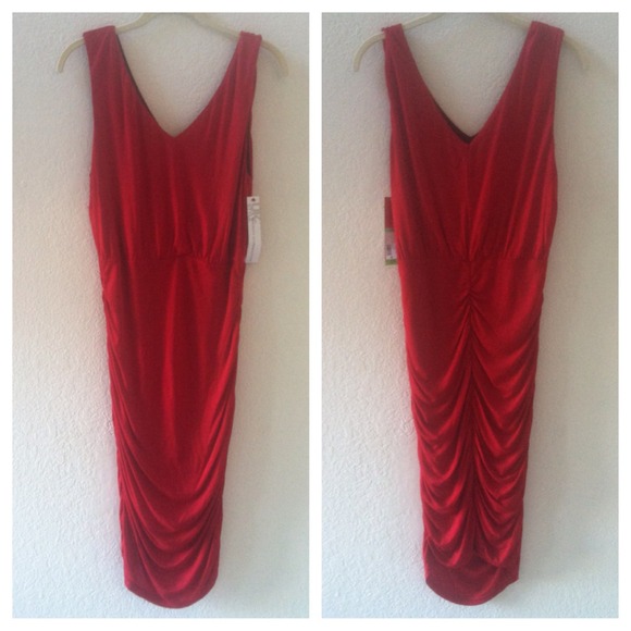 Sexy Red Dress💃 - Picture 3 of 3